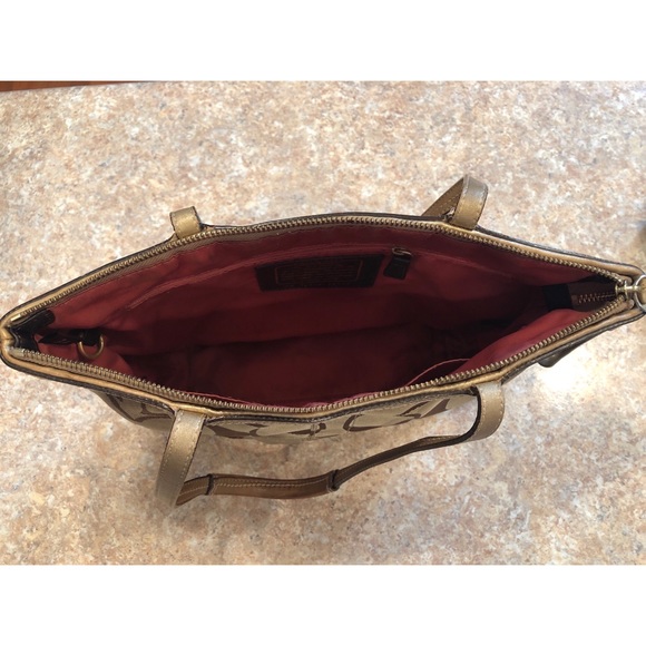 COACH PURSE 👛 ✨ - Picture 4 of 4